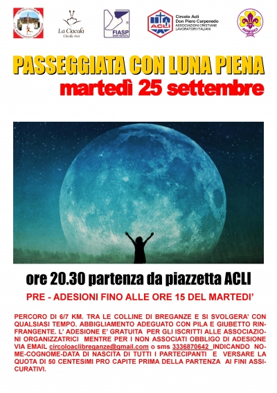 Passeggiata con la luna piena